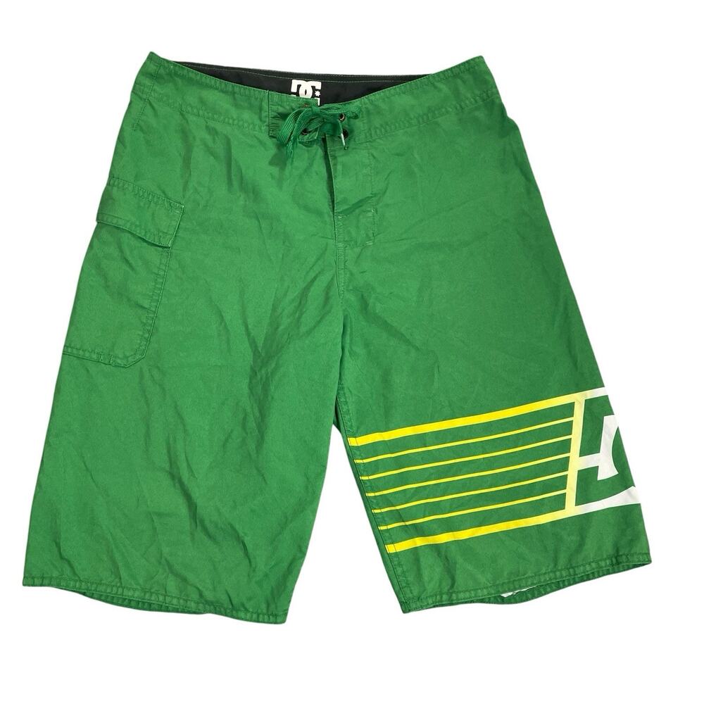 DC Board Shorts Men's Fit 26 (28 Tag) Bright Green‎ Cargo Pocket